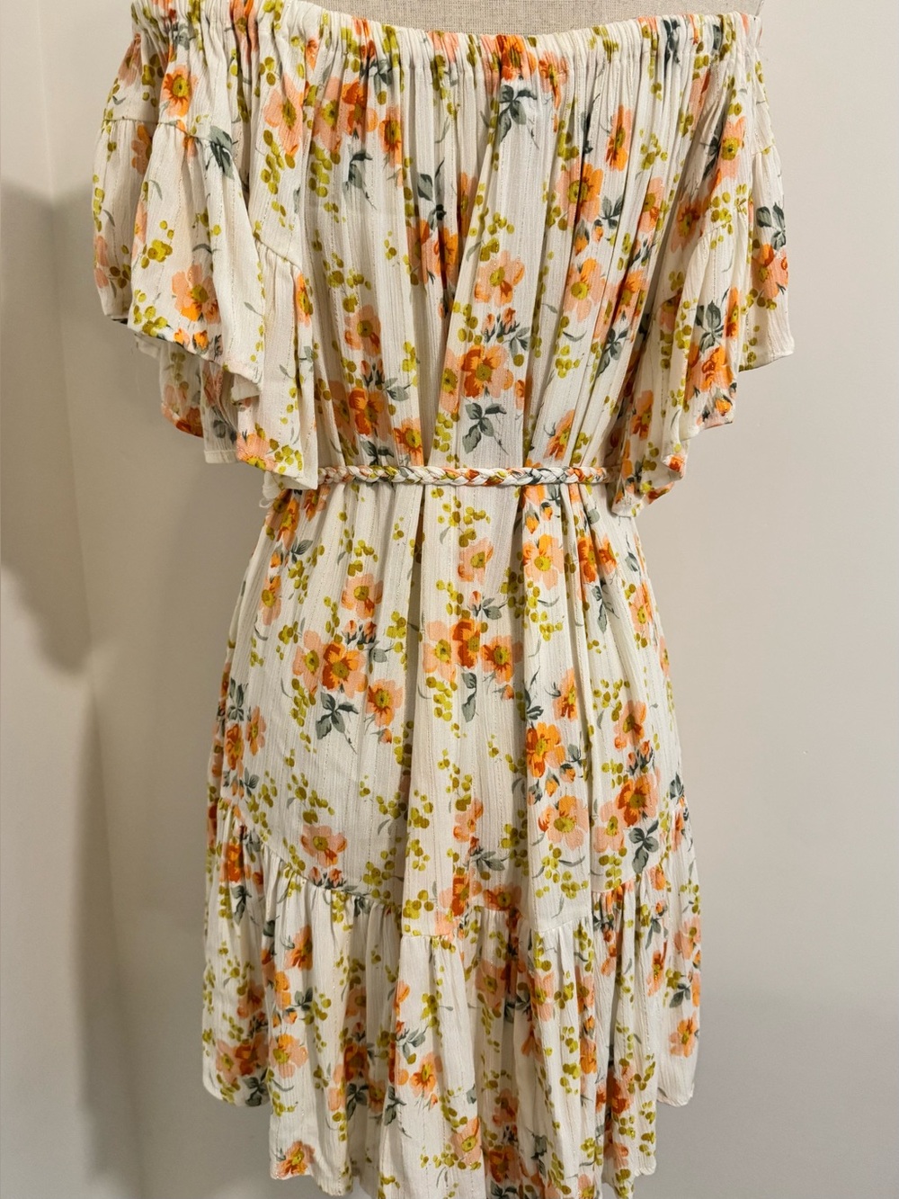 Cupcakes and Cashmere Cream Peach Floral Boho Drop Waist Dress Size Small